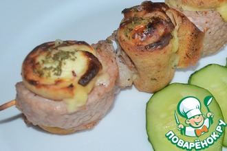 Свинина с блинчиками на шпажках
