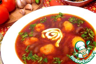 Суп свекольный с фасолью и гренками