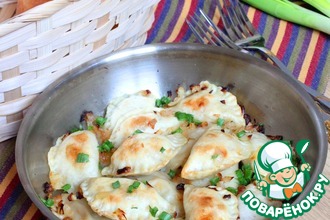 Вареники с чечевицей и соленым огурцом