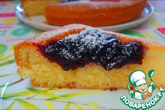 Нежный пирог с выемками для начинки