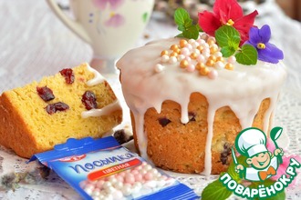 Кулич кукурузный с вяленой клюквой