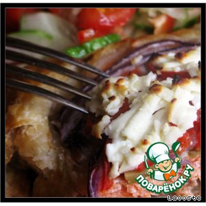 Форель, запеченная в тесте, под овечьим сыром