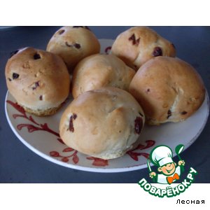 Постные булочки с изюмом