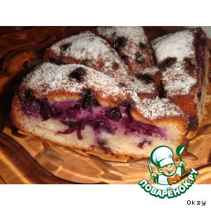 Кекс с корицей, черникой и голубикой