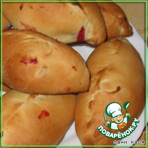 Пирожки с вишней и творогом