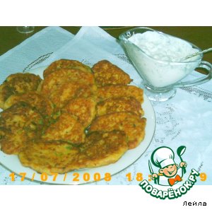 Творожные оладьи с морковью и луком