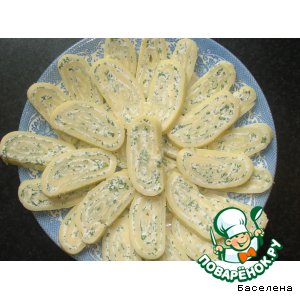 Рулет из сыра с зеленью