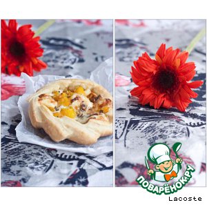 Открытые пирожки с тыквой и сыром