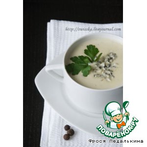 Картофельный крем-суп с голубым сыром