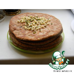 Лепешки из цельнозерновой муки с пророщенными зернами маш