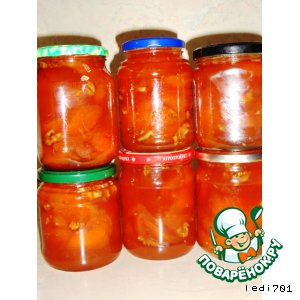 Абрикосовое варенье с грецкими орехами