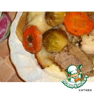 Ароматная говядина с овощами