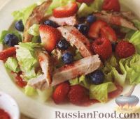 Ягодный салат с мясом