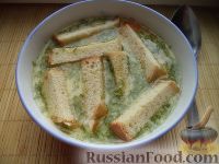 Сырный суп с гренками