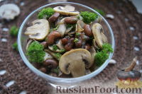 Салат из фасоли с грибами
