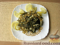Салат из морской капусты, кальмаров и яиц (без майонеза)