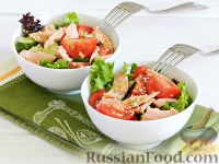 Салат с рыбой и овощами