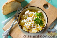 Салат с курицей и ананасами