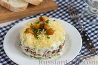 Слоеный салат с грибами и авокадо