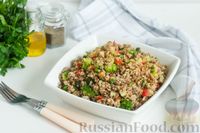 Салат из гречки с брокколи, грибами и оливками