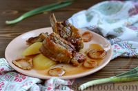 Свиные ребрышки с картофелем в мультиварке