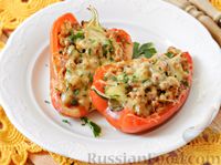 Перец, фаршированный мясом и грибами, запеченный под сыром