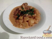 Кролик тушеный с картошкой и сыром