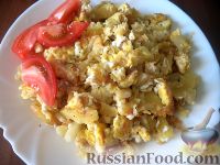 Картофель, жаренный с яйцом